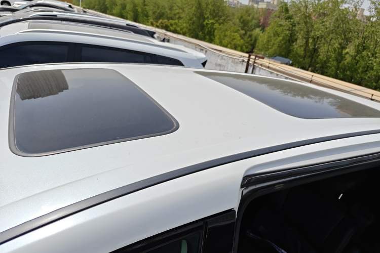 Used Honda Elysion 2016 2.4L Luxury Edition Roof