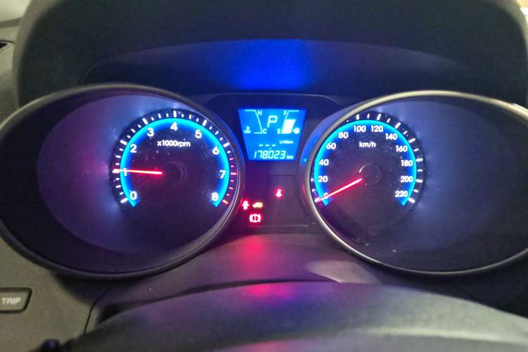 Used Hyundai ix35 2015 2.0L Automatic 2WD Comfort Edition China V Standard Instrument Cluster