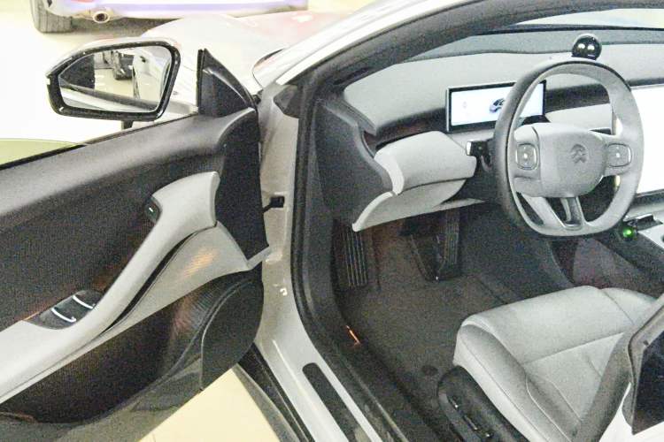 Used Nio ET5T 2024 75kWh Touring Driver Seat