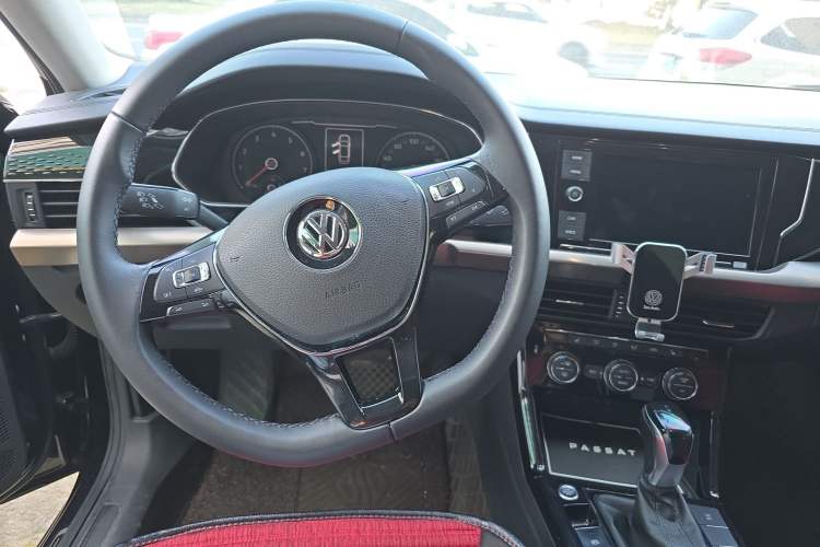 Used Volkswagen Passat 2019 330TSI Elite Edition China VI