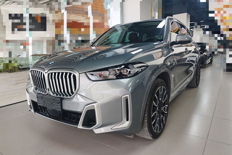 Used BMW X5 2023 xDrive 30Li Luxury M Sport Package