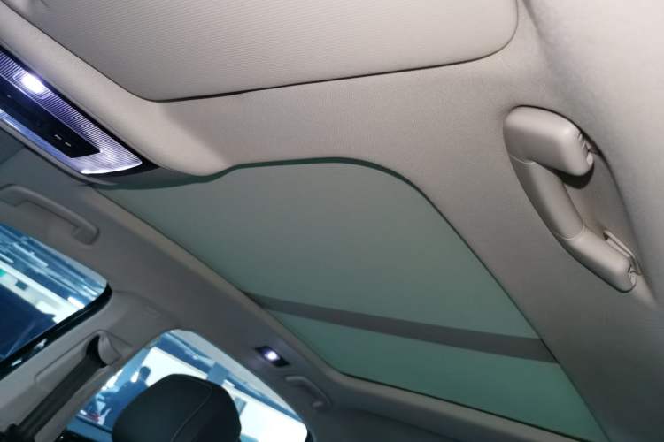 Used Volkswagen Passat 2023 Facelift 330TSI Luxury Edition