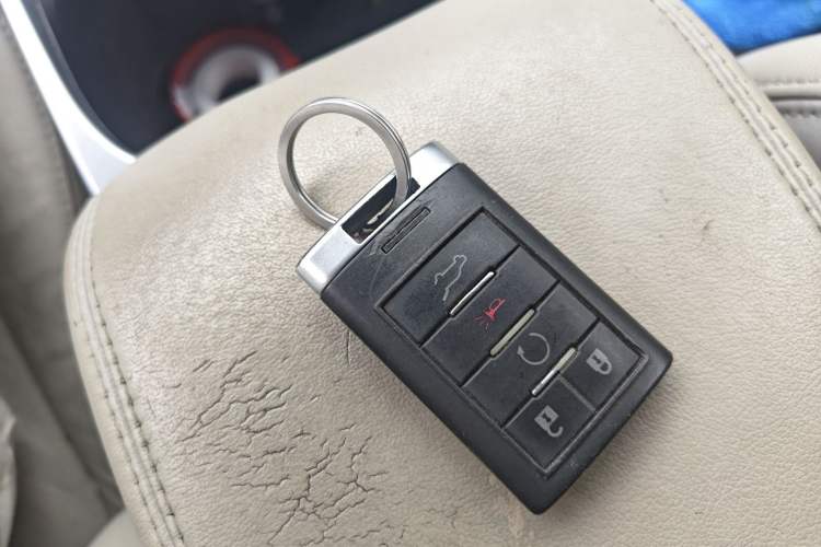 Used Cadillac SRX 2011 3.0L Luxury Model Vehicle Key