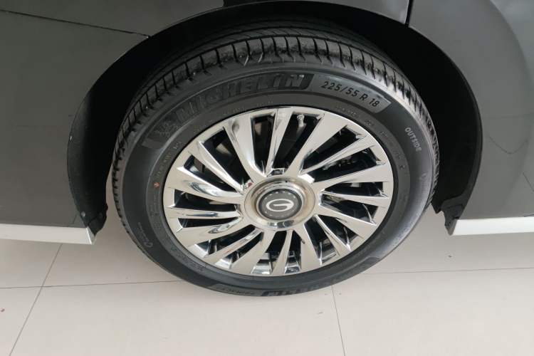 Used GAC Trumpchi M8 2023 Zongshi Series Dual-Motor YuZun Edition