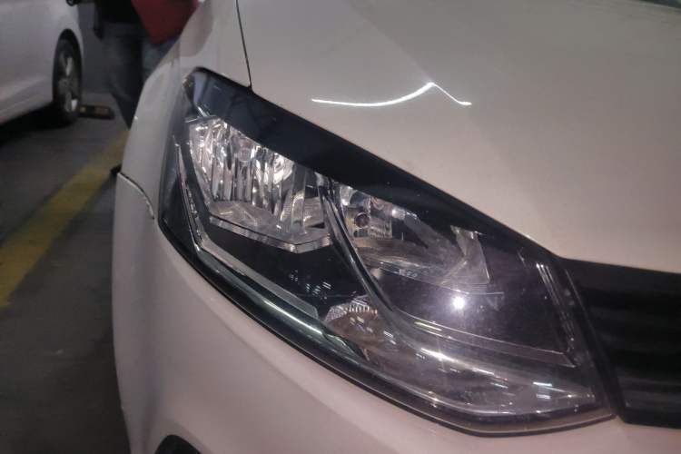 Used Volkswagen Polo 2016 1.6L Automatic Comfort Model Right Front Headlight