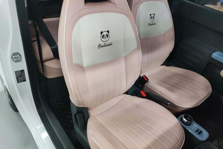 Used Geely Galaxy Panda 2024 Facelifted Panda Mini 200km Dragon Edition