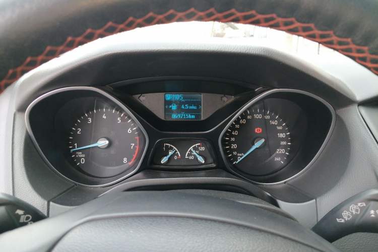 Used Ford Focus 2015 Hatchback EcoBoost 125 Automatic Supreme Style Edition