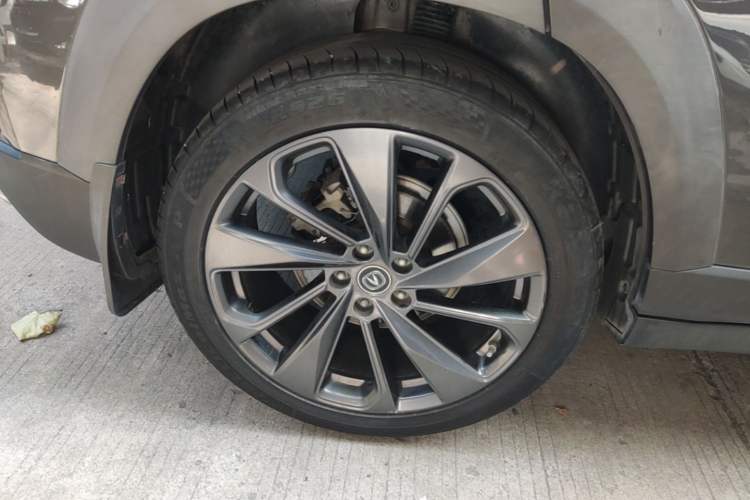 Used CHANGAN UNI-T 2020 1.5T Prestige Version