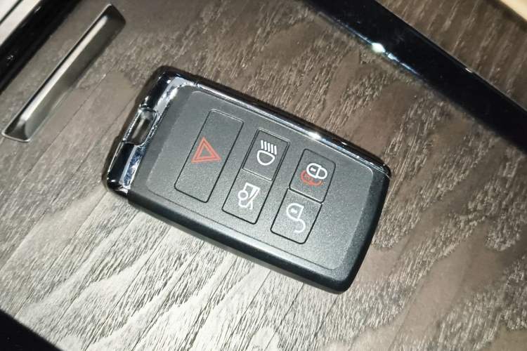 Used Jaguar XFL 2024 2.0T P250 Two-Wheel Drive Prestige Luxury Edition
