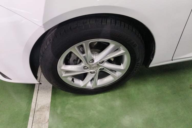 Used Buick Regal 2022 552T Smart Edition Left Front Wheel Hub