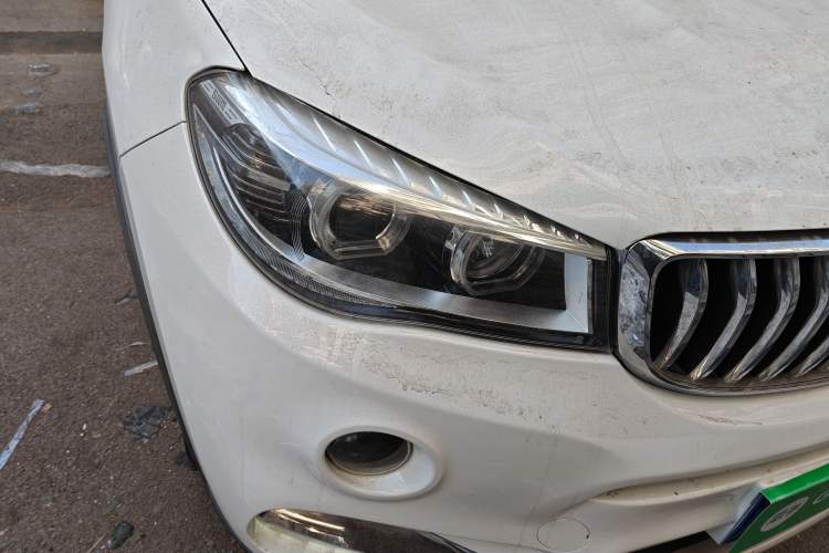 Used SWM X7 2017 1.5T Automatic Smart Enjoyment Version 7 Seats Right Front Headlight