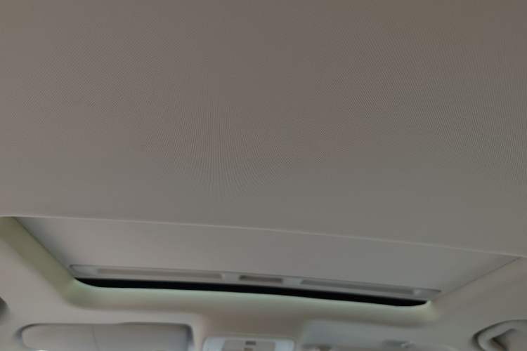 Used Roewe i5 2021 1.5L CVT Diamond Edition
