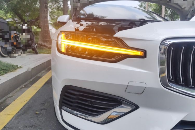 Used Volvo S60 New Energy 2021 T8 E-Drive Hybrid Four-Wheel Drive Smart Luxury Edition