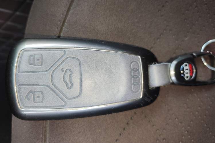 Used Audi A4L 2022 40 TFSI Luxury Dynamic Model