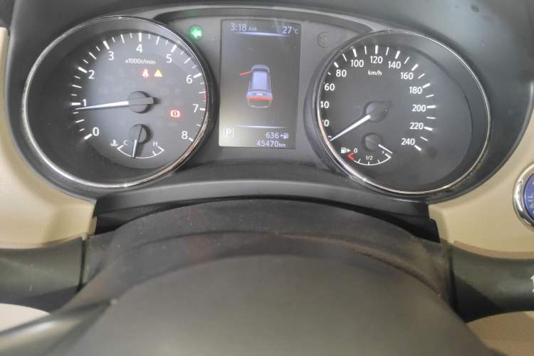 Used Nissan X-Trail 2017 2.0L CVT Comfort Edition 2WD Odometer Close Up