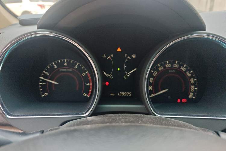 Used Toyota Highlander 2012 2.7L Two-Wheel Drive 7-Seater Luxury Edition