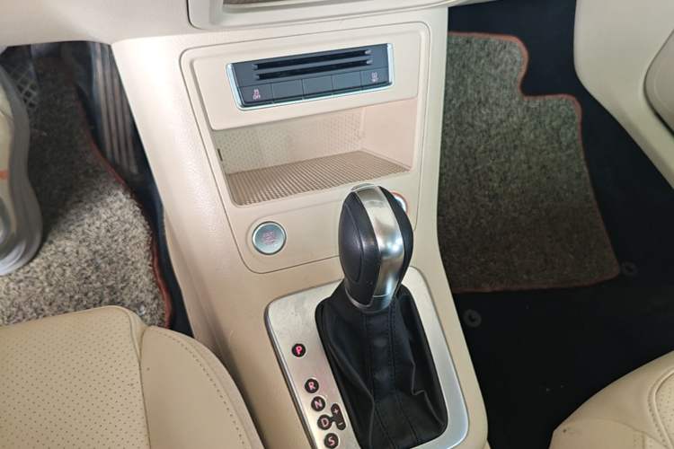 Used Volkswagen Tiguan 2015 1.8TSI Automatic Two-Wheel Drive Luxury Model