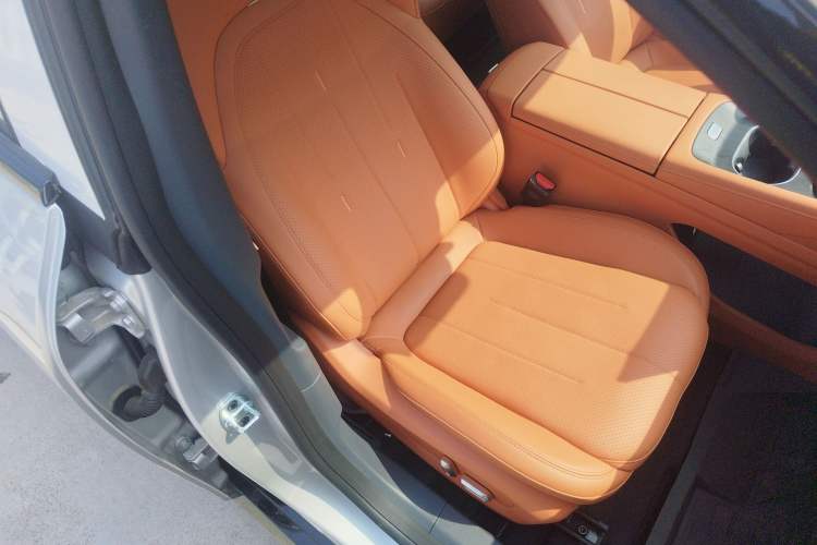 Used Dongfeng eπ eπ007 2025 Model Pure-Electric 565 All-Wheel-Drive Max Leading Edition