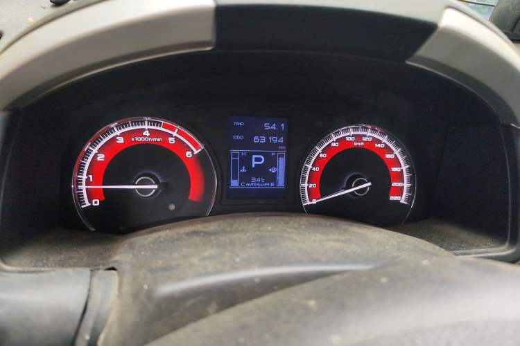 Used Isuzu mu-X 2017 3.0T Four-Wheel Drive Automatic Luxury 7-Seater China V Emission Standard
