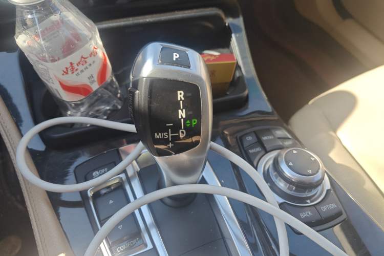 Used BMW 5 Series 2012 530Li Leading Model
