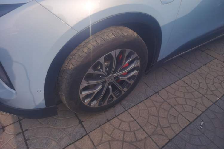 Used Nio ES6 2023 75 kWh Left Front Wheel Hub