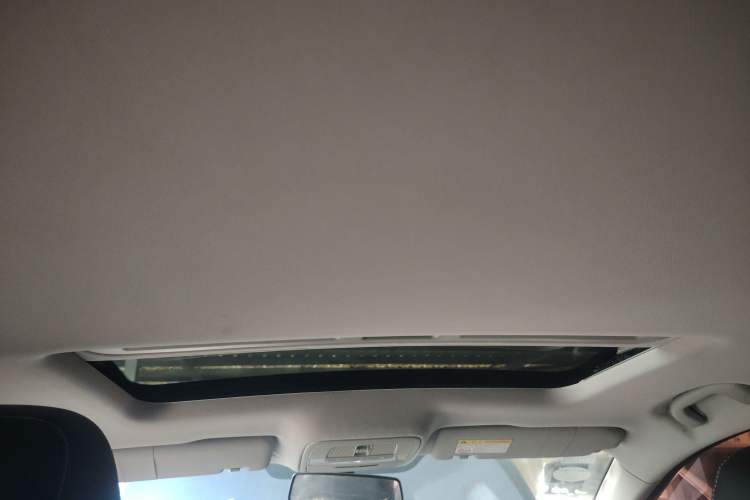 Used Roewe i6 2018 20T Automatic Internet Smart Edition
