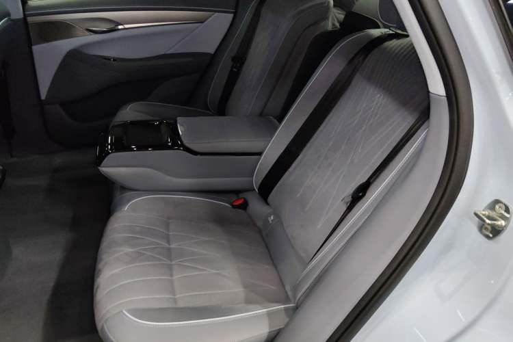 Used VOYAH PASSION 2023 Four-Wheel Drive Flagship Edition