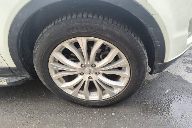 Used Land X7 2015 2.0T Panoramic Prestige Edition