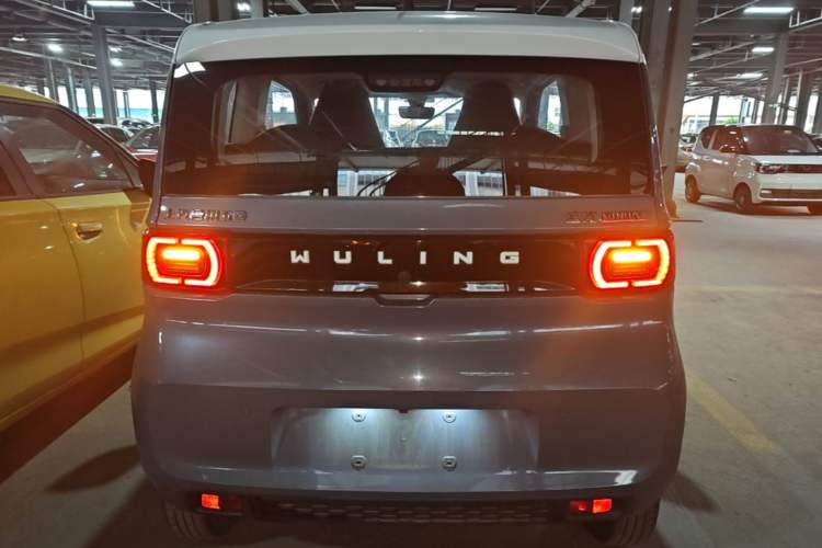 Used Wuling Hongguang MINIEV 2021 Macaron Premium Model – Lithium Iron Phosphate Rear