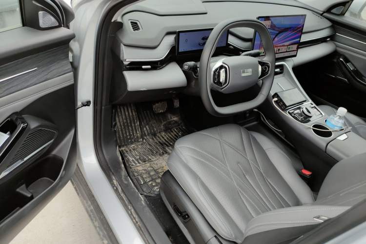 Used Geely Galaxy L6 2025 EM-i 140km Starship Edition Driver Seat