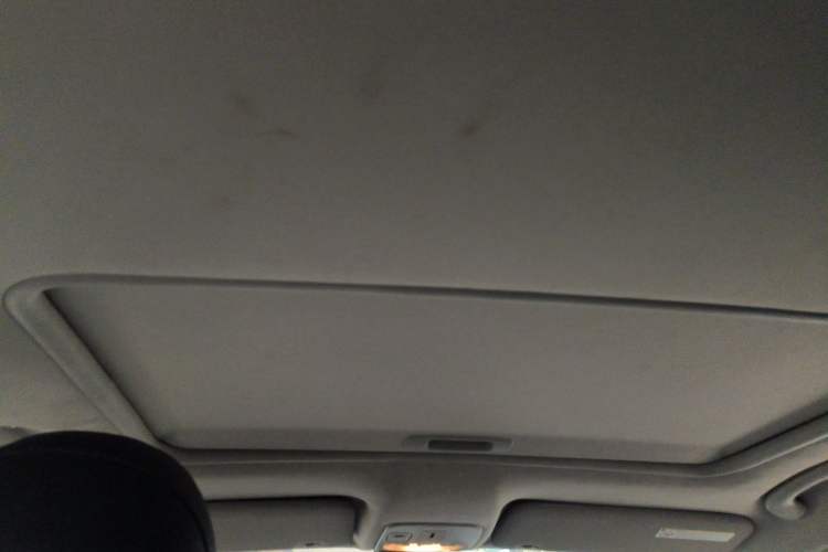 Used Citroen C5 2014 1.6T Automatic Luxury Model Headliner