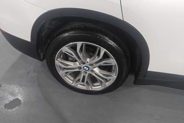 Used BMW X1 2019 sDrive20Li Leading Model Exterior 5