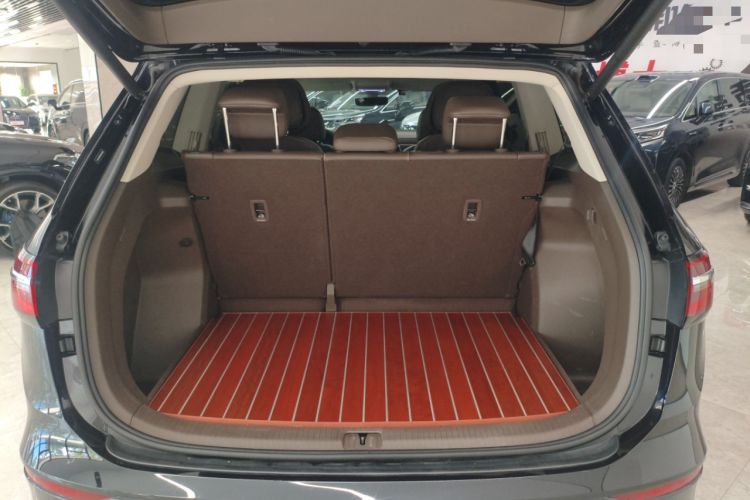 Used Volkswagen Viloran 2020 380TSI Prestige Edition Trunk