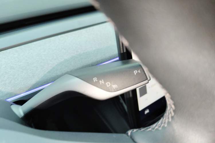 Used Tesla Model Y 2023 Rear-Wheel-Drive Version
