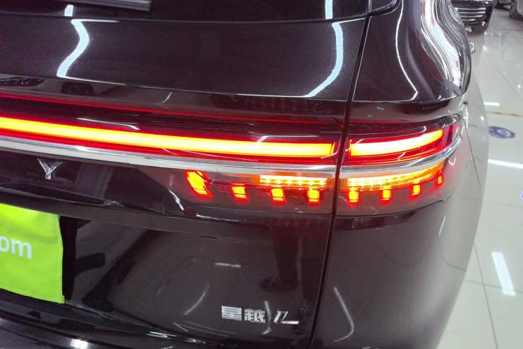 Used Geely Auto Monjaro L 2021 2.0TD DCT EVO Two-Wheel Drive Smart Luxury Version Right Rear Taillight