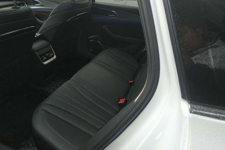 Used Hongqi H5 2023 1.5T DCT Smart Connect Flagship Edition