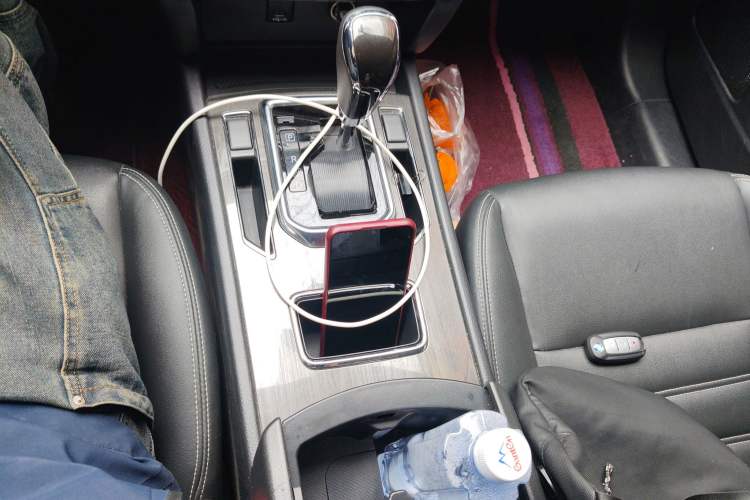 Used Venucia T90 2018 2.0L CVT Smart Connect Luxury Edition China V Standard
