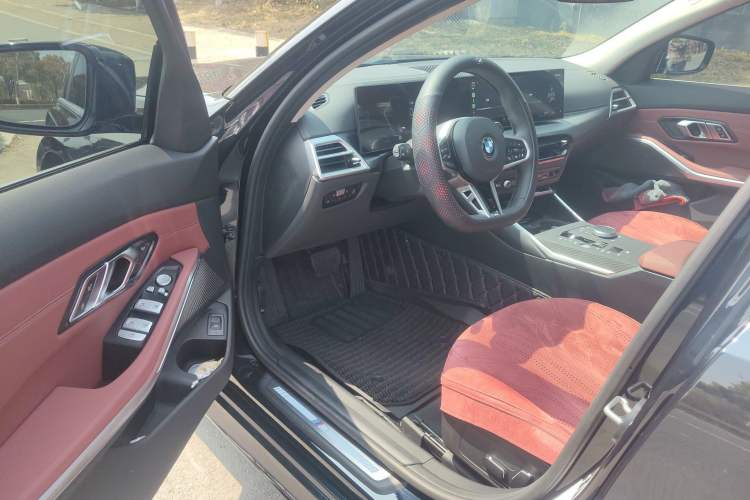 Used BMW 3 Series 2025 325Li M Sport Package Driver Seat