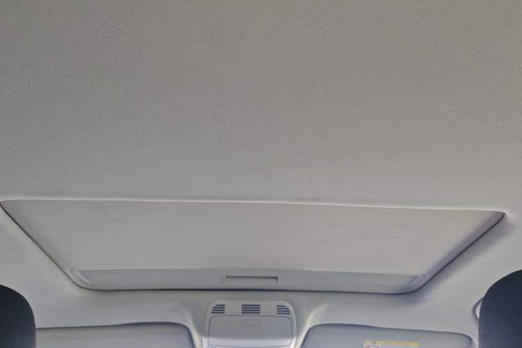 Used Volkswagen Magotan 2016 1.8TSI Smart Enjoyment Leading Model Headliner