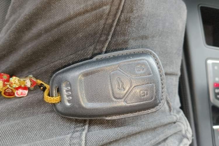 Used Audi A4L 2022 40 TFSI Luxury Dynamic Model Interior 1