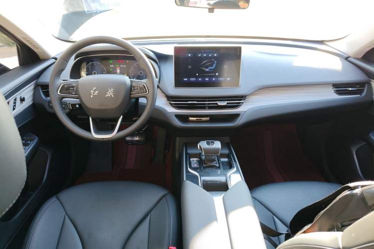 Used Hongqi E-QM5 2024 610 km PLUS
