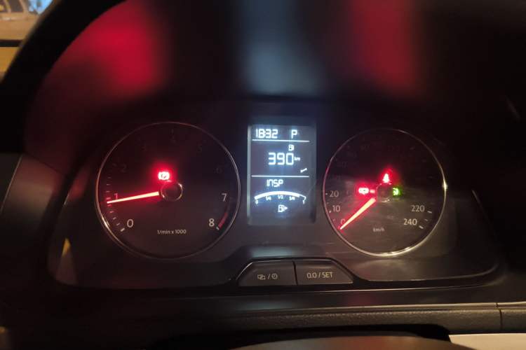 Used Volkswagen Lavida 2013 Restyled Classic 1.6L Automatic Comfort Edition Instrument Cluster