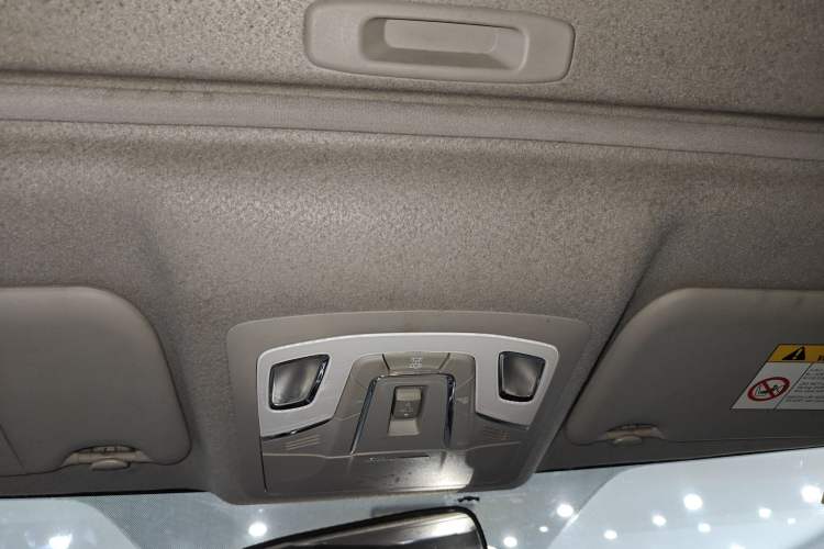 Used Nissan Sylphy 2019 Classic 1.6 XL Manual Luxury Edition Headliner