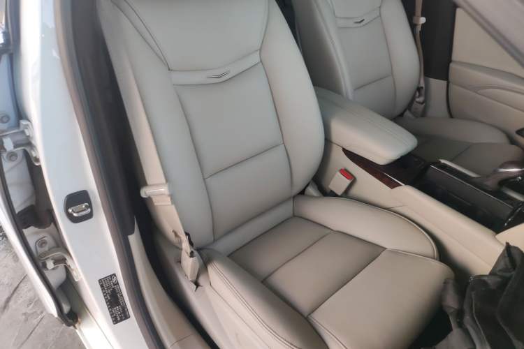 Used Cadillac XTS 2015 28T Comfort Model
