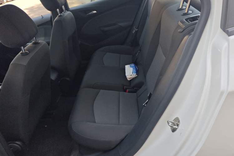 Used Chevrolet Cruze 2017 1.5L Automatic Pioneer Sunroof Edition Left Rear Seat