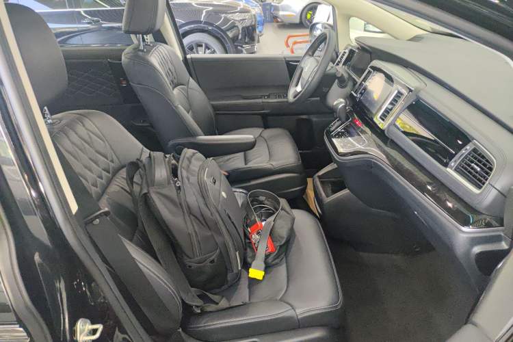 Used Honda Elysion 2019 2.0L Hybrid Luxury Edition