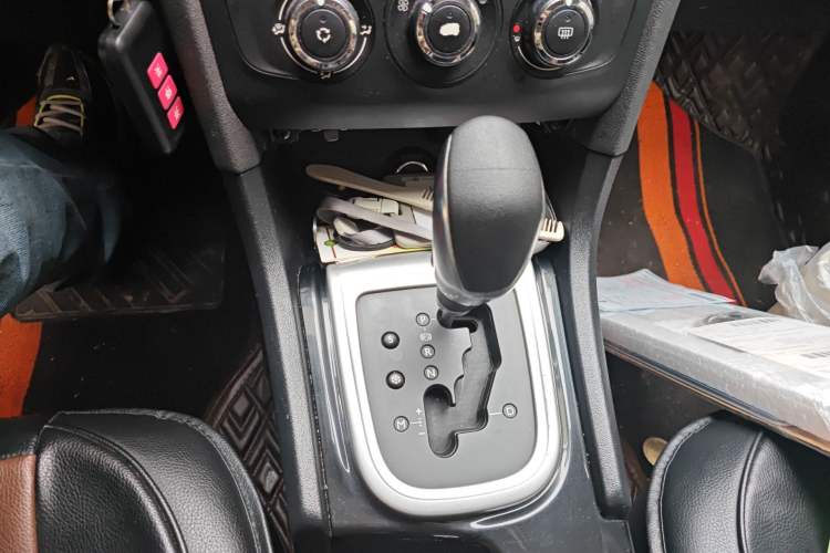 Used Citroen C4L 2015 1.8L Automatic Luxury Edition Gear Lever