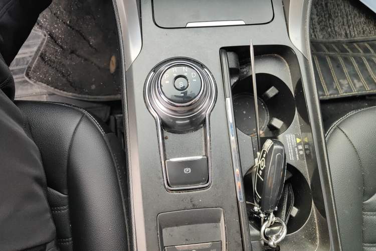 Used Ford Mondeo 2018 EcoBoost 180 Smart Control Fashion Model China VI Standard