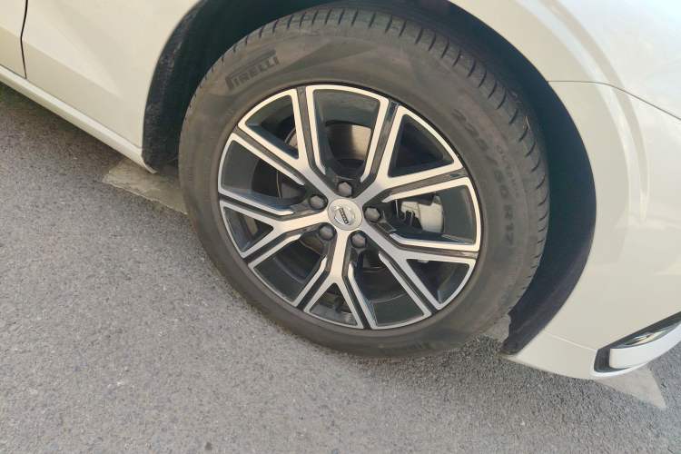 Used Volvo S60 2025 B4 Zhiyi Luxury Edition