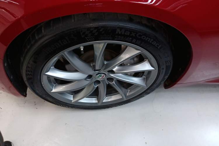 Used Alfa Romeo Giulia 2017 2.0T 200HP Luxury Edition